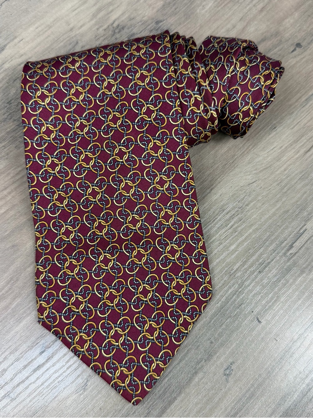 Vintage Paolo Gucci Burgundy Gold Chain Link Tie 100% Silk Made in Italy
